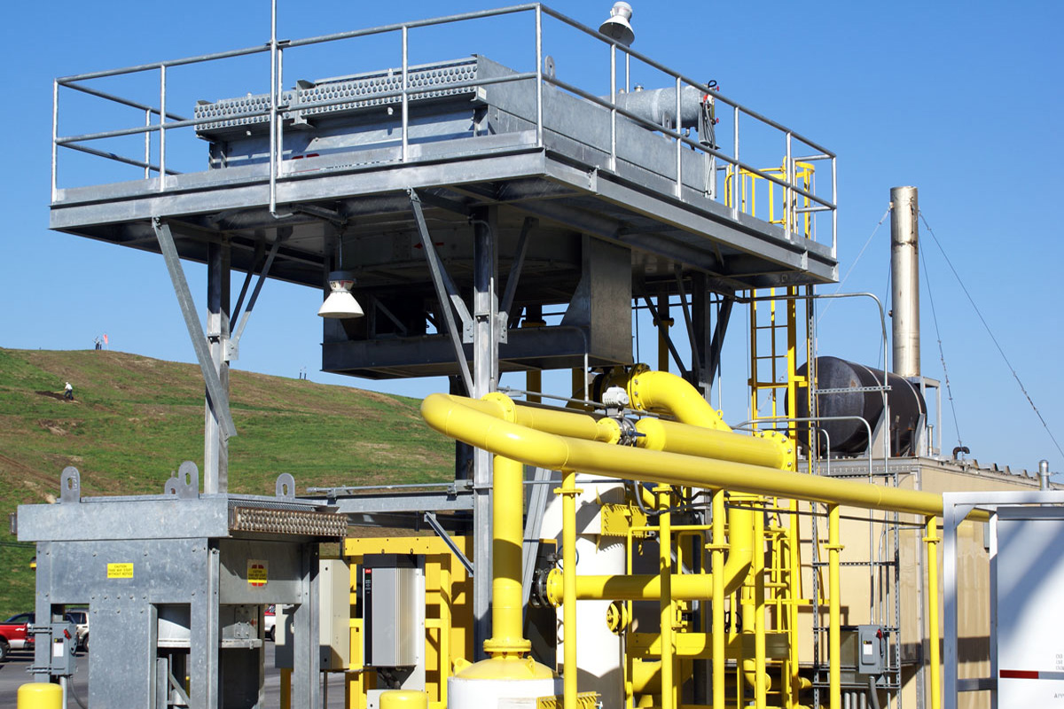 The fully assembled and connected methane gas engine